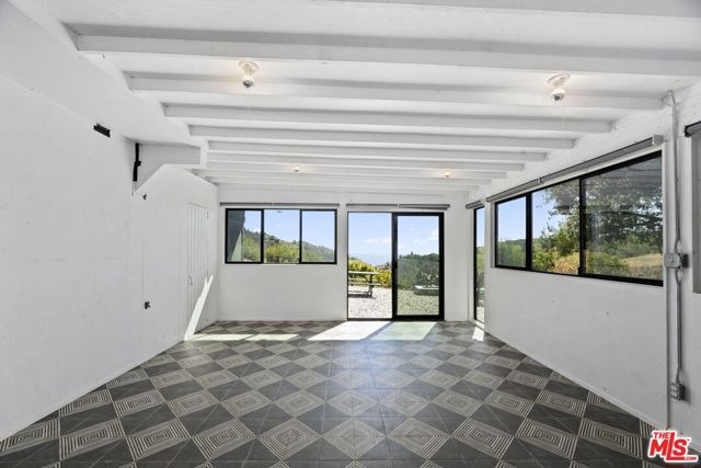 3065 S S Foose Road, Malibu, CA 90265
