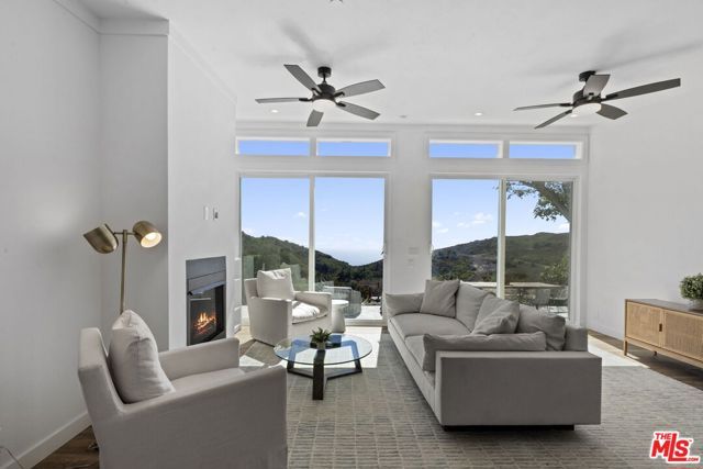 3065 S S Foose Road, Malibu, CA 90265