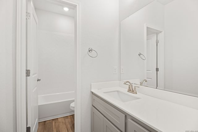 8336 Sunrise Glen, Selma, TX 78154