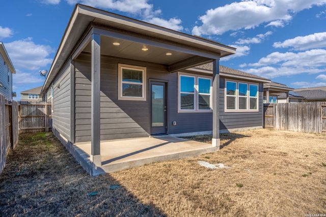 8336 Sunrise Glen, Selma, TX 78154