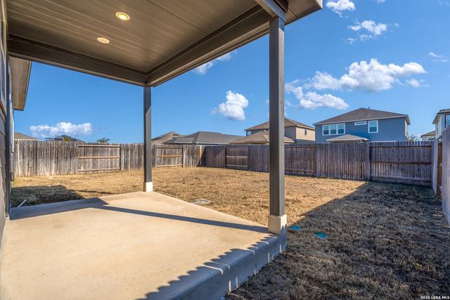 8336 Sunrise Glen, Selma, TX 78154