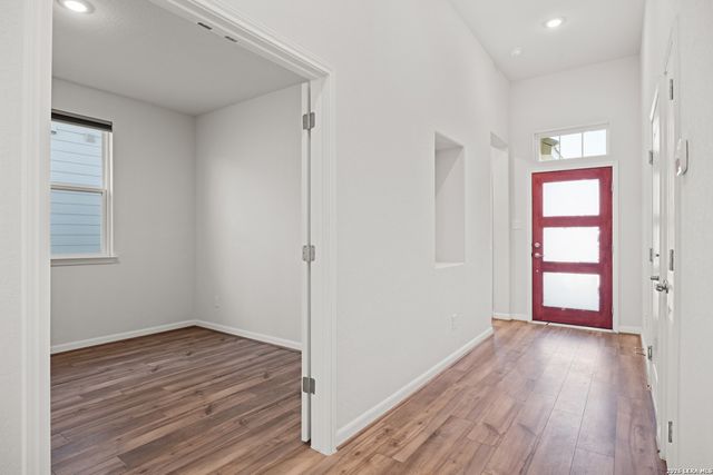 8336 Sunrise Glen, Selma, TX 78154