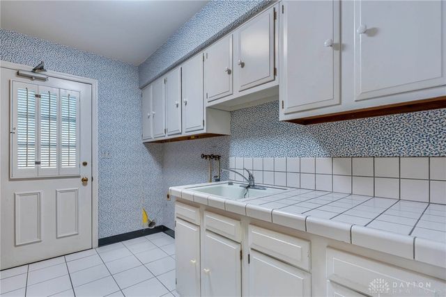 713 Murrell Drive, Kettering, OH 45429