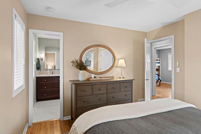 2355 Sumter Avenue S, Saint Louis Park, MN 55426