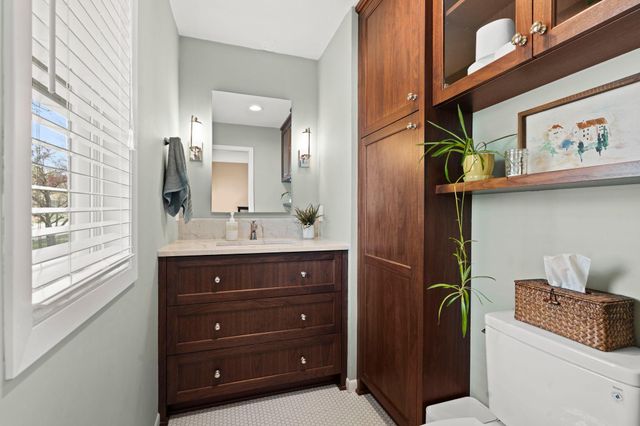 2355 Sumter Avenue S, Saint Louis Park, MN 55426