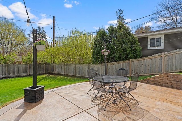 2355 Sumter Avenue S, Saint Louis Park, MN 55426