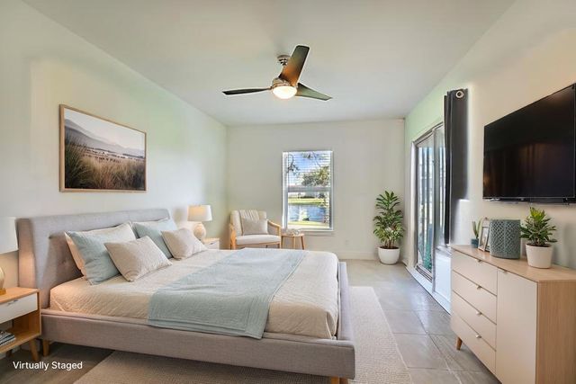 352 Covered Bridge Boulevard A, Greenacres, FL 33467