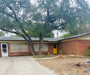 1409 Prospect Street, San Marcos, TX 78666