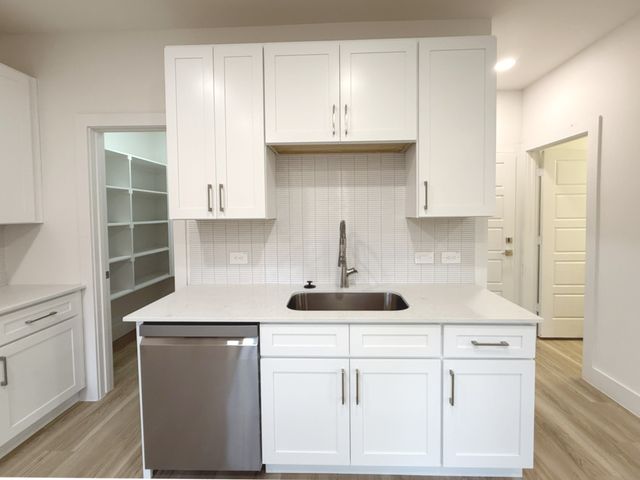 128 Pinkie Holmes Drive, Grand Prairie, TX 75050