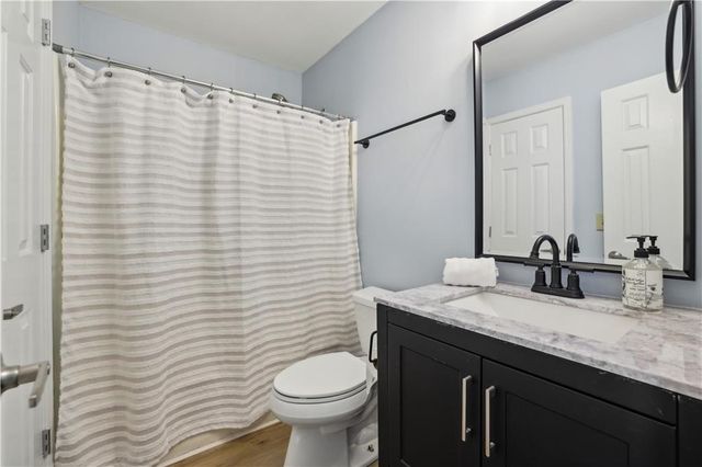1069 Falling Water SE Drive, Smyrna, GA 30080