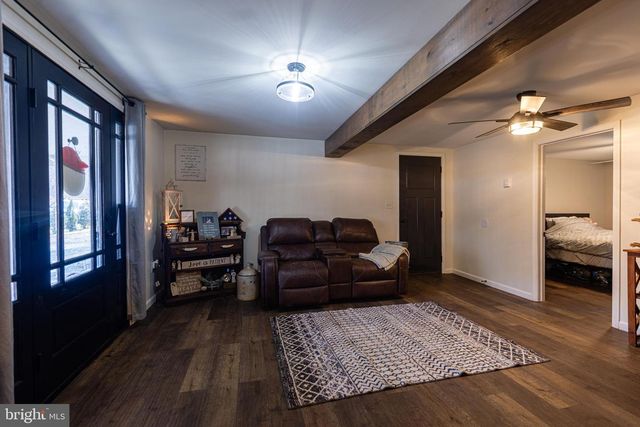 58 IRISH GAP RD, Newville, PA 17241