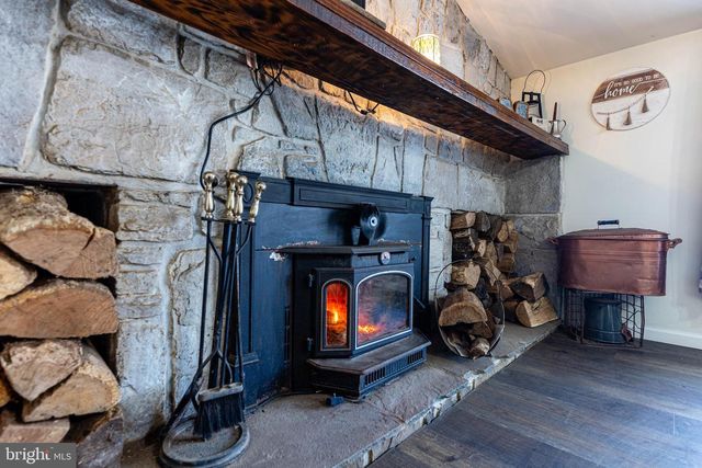 58 IRISH GAP RD, Newville, PA 17241