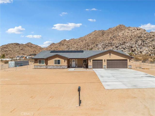 24162 Shoshone Road, Apple Valley, CA 92307