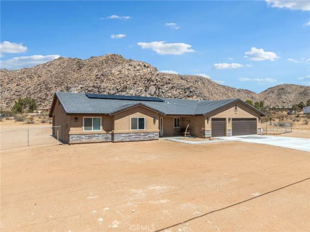 24162 Shoshone Road, Apple Valley, CA 92307