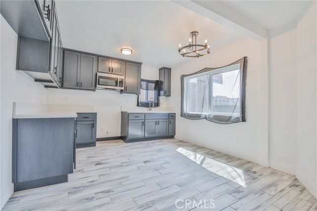 1331 W Manchester, Los Angeles, CA 90044