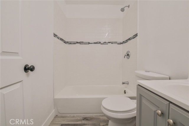 1331 W Manchester, Los Angeles, CA 90044