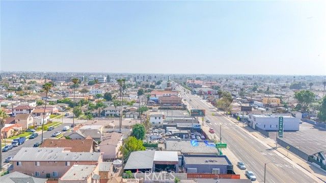 1331 W Manchester, Los Angeles, CA 90044