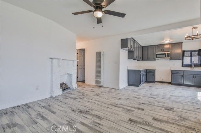 1331 W Manchester, Los Angeles, CA 90044