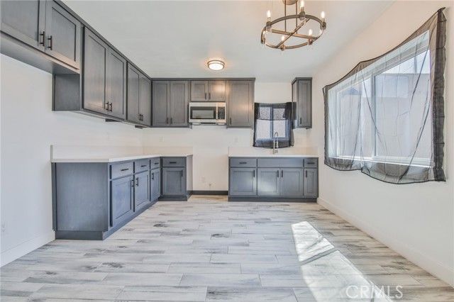 1331 W Manchester, Los Angeles, CA 90044