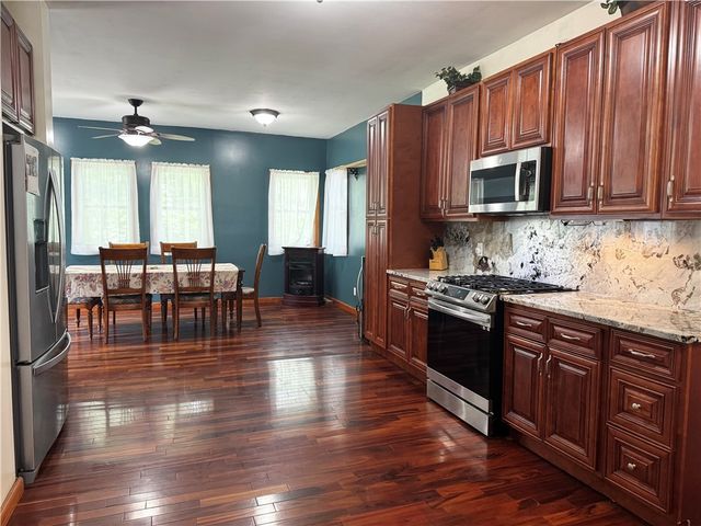 1605 Lehigh Station Road, Henrietta, NY 14467