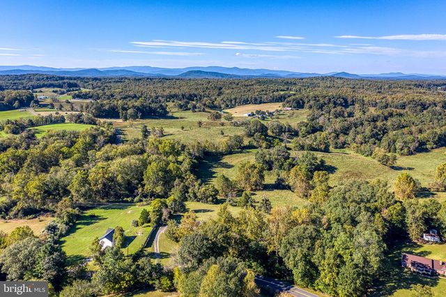 11165 DROGHEDA MOUNTAIN RD, Rixeyville, VA 22737