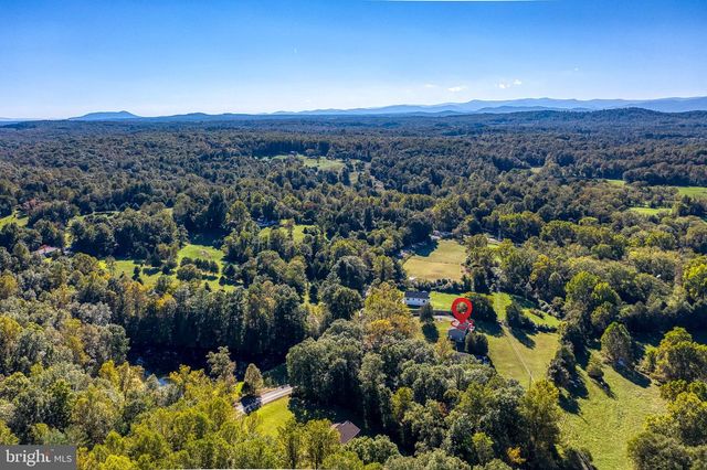 11165 DROGHEDA MOUNTAIN RD, Rixeyville, VA 22737