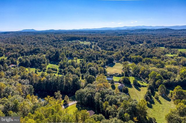 11165 DROGHEDA MOUNTAIN RD, Rixeyville, VA 22737