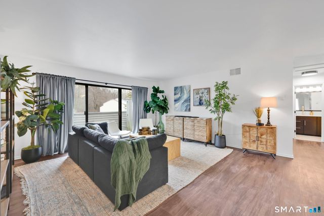 62 Candlewood Drive 62, South Windsor, CT 06074