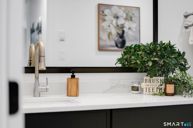 62 Candlewood Drive 62, South Windsor, CT 06074