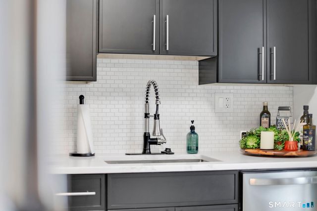 62 Candlewood Drive 62, South Windsor, CT 06074