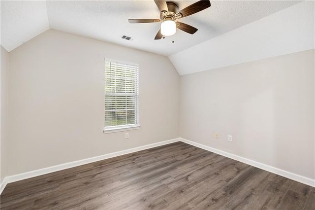 90 Montrose Lane, Sharpsburg, GA 30277