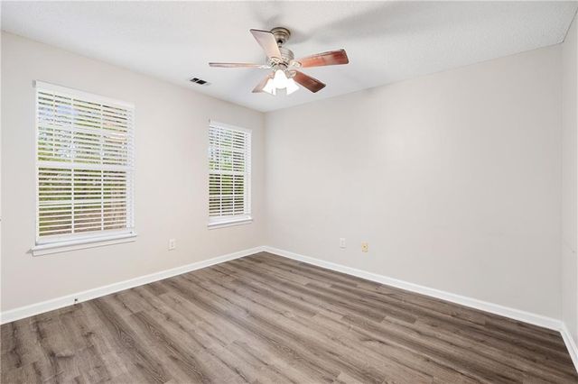 90 Montrose Lane, Sharpsburg, GA 30277