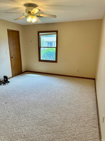 1548 E Kammerer Road, Kendallville, IN 46755