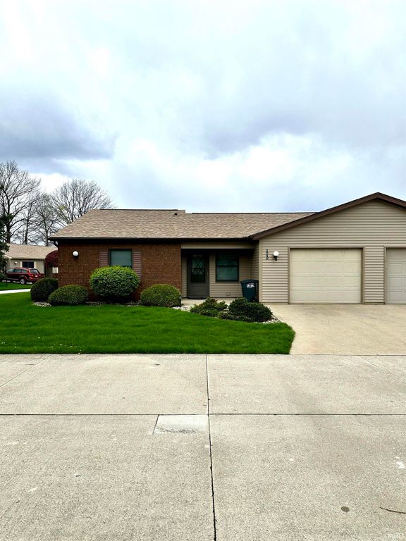 1548 E Kammerer Road, Kendallville, IN 46755