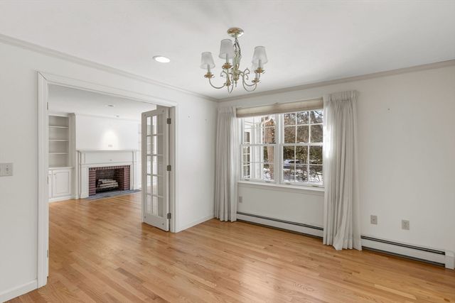 46 Kensington Dr, Sandwich, MA 02563