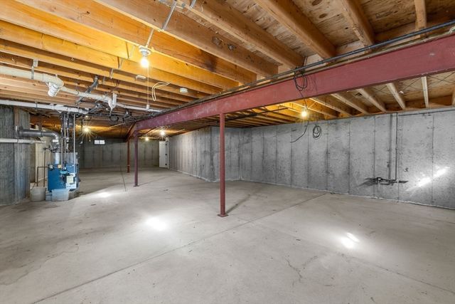 46 Kensington Dr, Sandwich, MA 02563