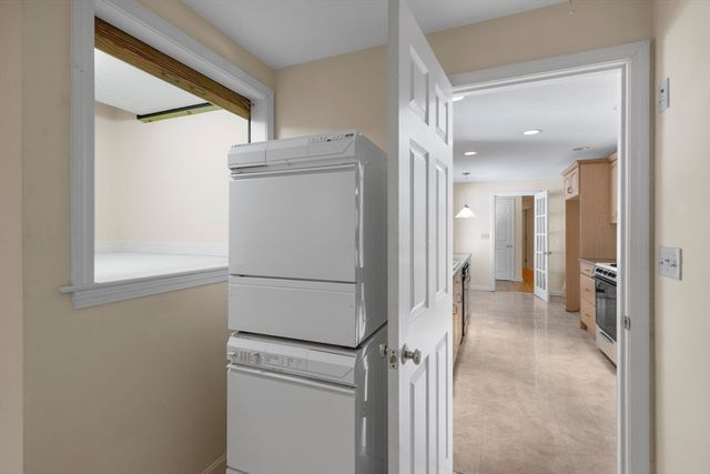 46 Kensington Dr, Sandwich, MA 02563