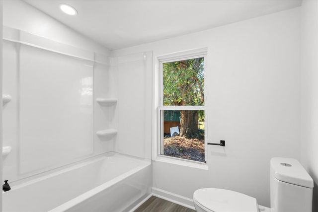 1070 NE Dawnville Road, Dalton, GA 30721