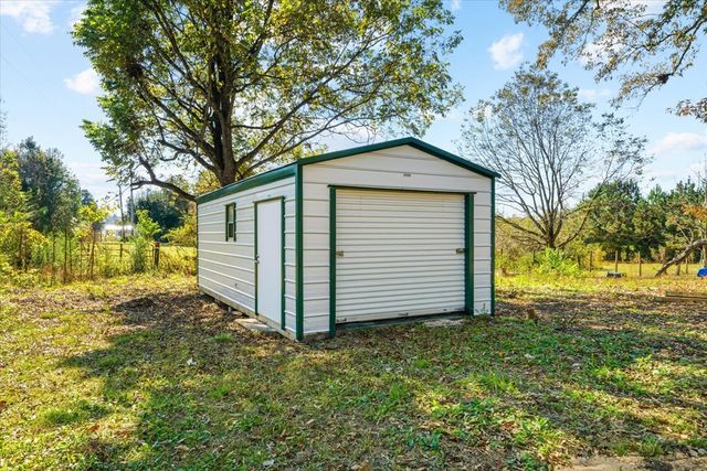 1070 NE Dawnville Road, Dalton, GA 30721