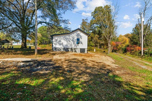 1070 NE Dawnville Road, Dalton, GA 30721