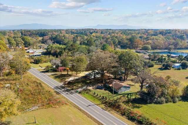 1070 NE Dawnville Road, Dalton, GA 30721