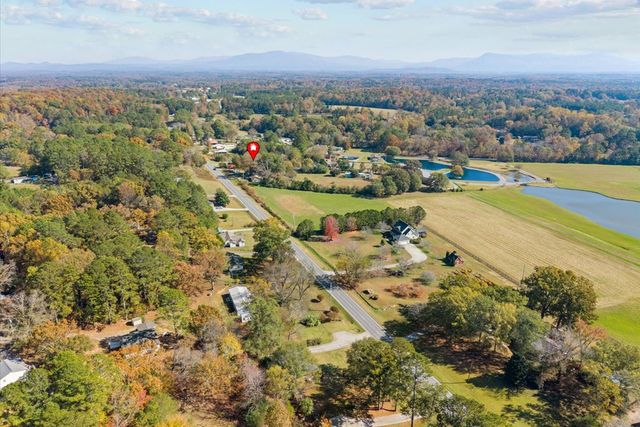 1070 NE Dawnville Road, Dalton, GA 30721