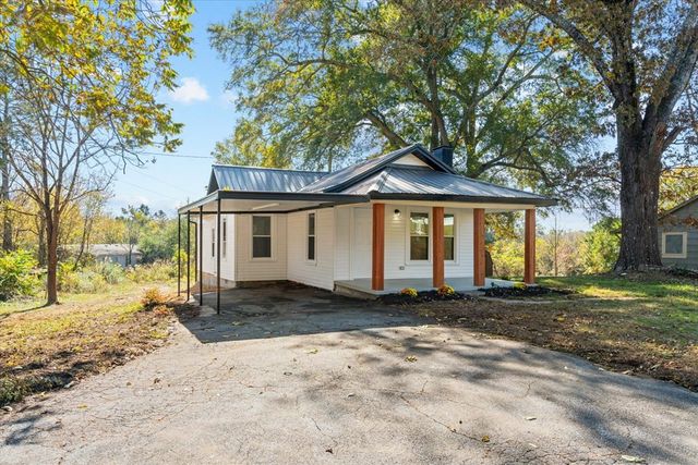 1070 NE Dawnville Road, Dalton, GA 30721