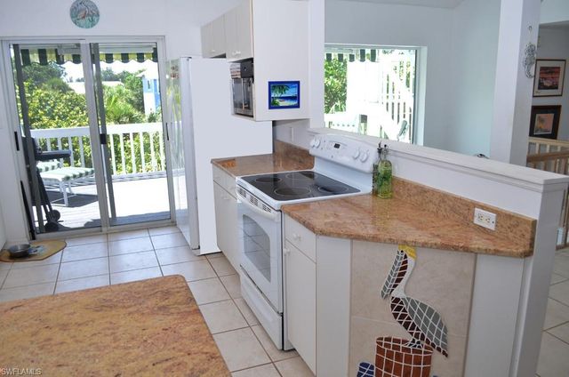 4551 Bartlett PKWY, Captiva, FL 33924