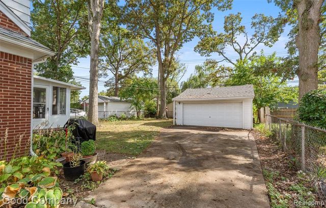 855 Leroy Street, Ferndale, MI 48220