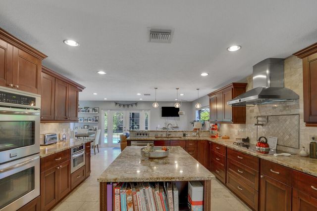8599 Cypress Springs Road, Lake Worth, FL 33467