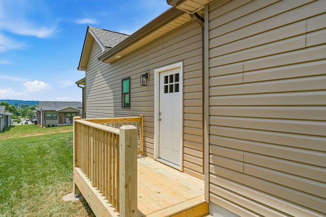 1030 Wentford Avenue, Sweetwater, TN 37874