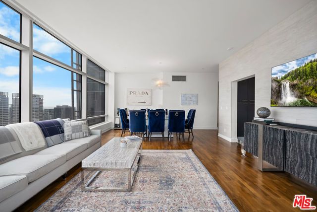 900 W Olympic Boulevard 37K, Los Angeles, CA 90015