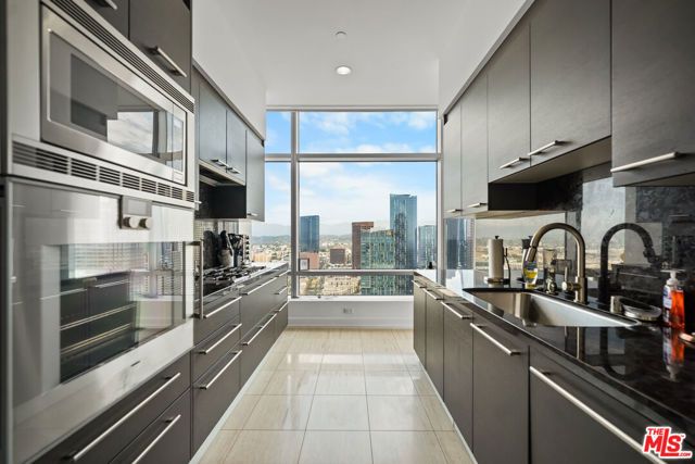 900 W Olympic Boulevard 37K, Los Angeles, CA 90015
