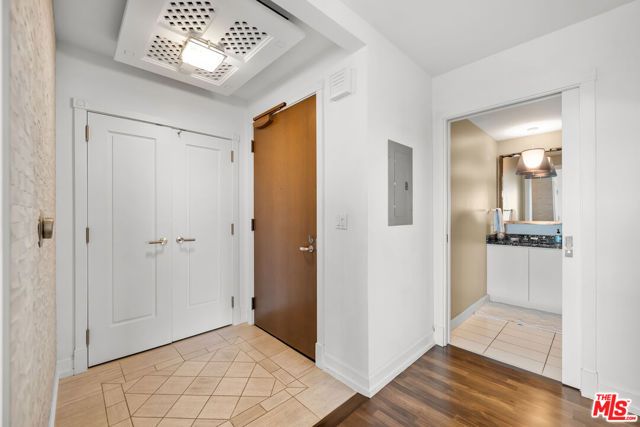 900 W Olympic Boulevard 37K, Los Angeles, CA 90015